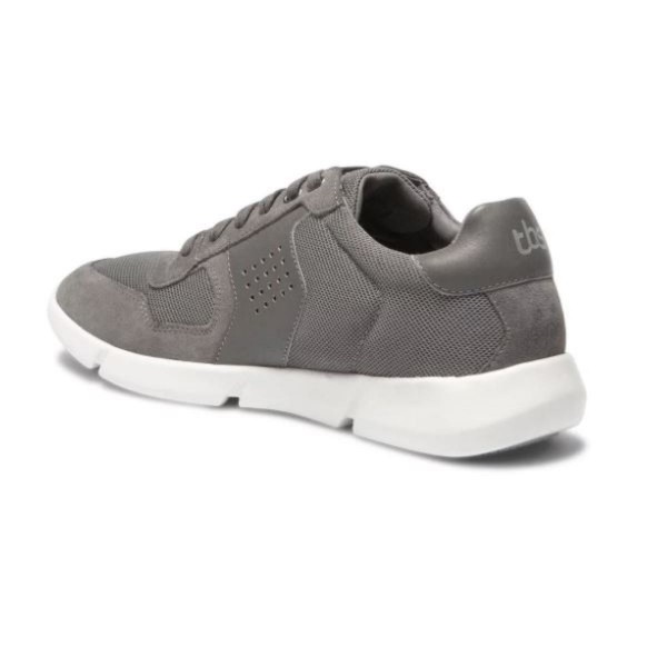 Moške superge TBS FIELDER so sinonim za udobje in športno eleganco. Narejene za udobno nošenje, ponujajo vrhunski oprijem in izjemno zračnost. Njihov športno-elegantni dizajn omogoča, da jih nosite tako v prostem času kot tudi med športnimi aktivnostmi.