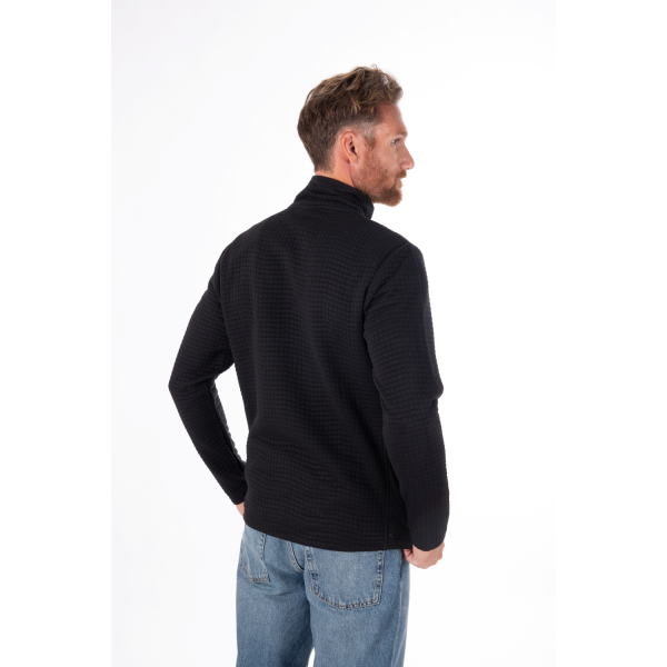 Moški midlayer AULP CRUIZ BLACK zagotavlja popolno toploto, izjemno svobodo gibanja in zračno jacquard pletivo. Odličen kot srednji sloj za smučanje ali outdoor aktivnosti. Odkrij udobje in performance v AS Sport Outlet.