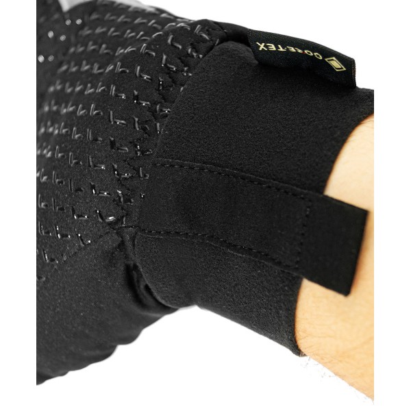 Te rokavice so zasnovane za udobje in zaščito pred vremenskimi vplivi ter omogočajo uporabo na zaslonih na dotik, kar jih naredi idealne za dejavnosti na prostem v hladnih in mokrih razmerah.