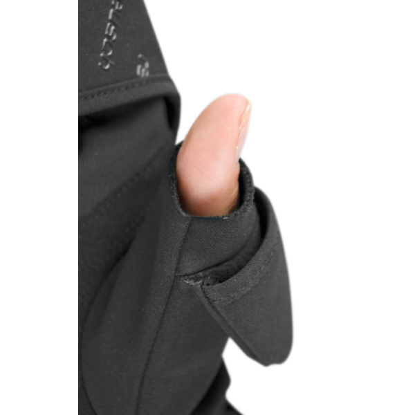 Rokavice REUSCH DEXX Convertible so zasnovane za vse, ki iščejo popolno kombinacijo udobja, zaščite in vsestranskosti na smučanju ali drugih zimskih športih. Inovativna Convertible konstrukcija omogoča preprosto pretvorbo iz prstnih rokavic v mitten.