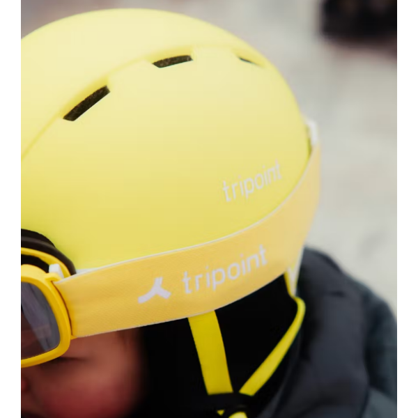 Otroško smučarska čelado TRIPOINT 204 Constance Free Ride –vrhunsko čelado, zasnovano posebej za mlade smučarje in zagotavlja izjemno varnost in udobje med njihovimi zimskimi dogodivščinami.