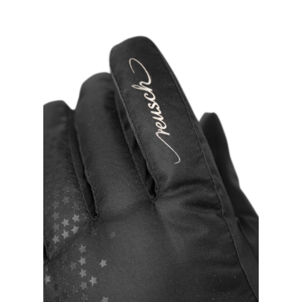 Naj bodo male roke tople in suhe! Otroške smučarske rokavice Reusch Alice R-TEX® XT BK nudijo vrhunsko zaščito pred snegom, vetrom in mrazom. Vodoodporne, tople in udobne – popolne za mlade smučarke. Odkrij kolekcijo Reusch pri AS Sport Outlet!