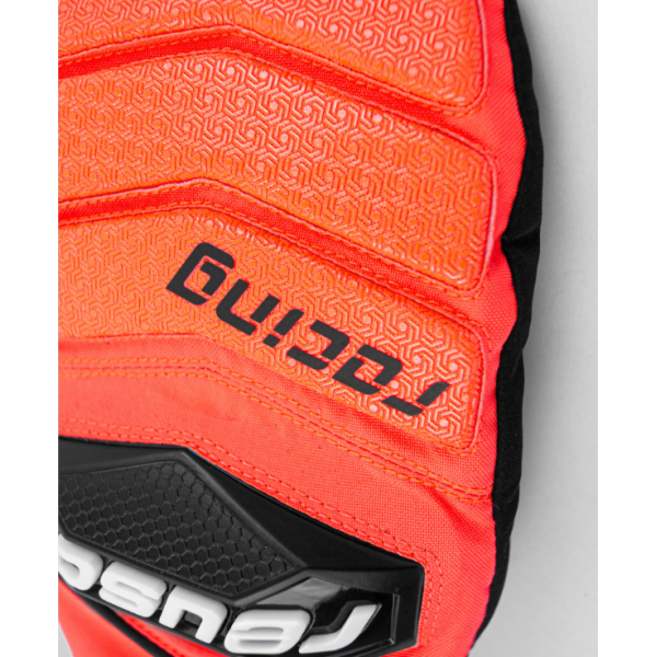Otroške smučarske rokavice Reusch Worldcup Warrior R-TEX® Mitten – vodoodporne, tople in izjemno vzdržljive rokavice s kozjim usnjem in tekmovalnim dizajnom. Idealne za mlade smučarske talente. Na voljo v AS Sport Outlet!