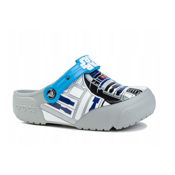 Zabavni in izjemno udobni Crocs Fun Lab Lights R2-D2 – otroški natikači z motivom R2-D2 in vgrajenimi LED lučkami, ki zasvetijo pri vsakem koraku. Igriv dizajn iz Star Wars™ kolekcije, Croslite™ udobje in lahkotnost naredijo te Crocse popolne za igro, vrtec in vsakodnevne dogodivščine.
