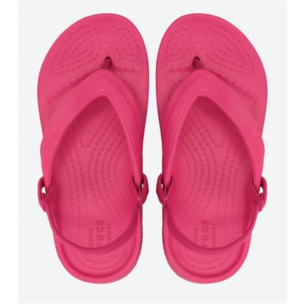 Lahki in udobni Crocs Classic Flip Kids – otroške japonke, ki združujejo prepoznavno Crocs udobje in praktičen poletni “flip” dizajn. Izdelane so iz Croslite™ materiala, zato so mehke, izjemno lahke in primerne za celodnevno nošenje.