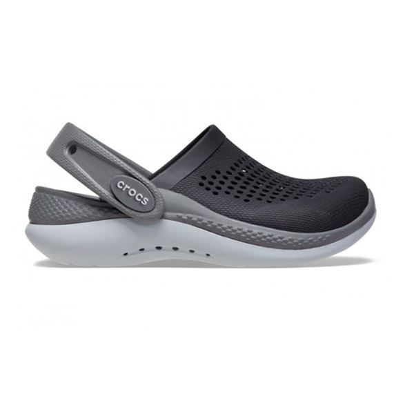 Otroški Crocs LiteRide 360 Clog T 206712 so prikazani kot izjemno lahki in udobni natikači z modernim športnim dizajnom. Izstopa mehka LiteRide™ pena, ki zagotavlja odlično blaženje in občutek “hoje po oblakih”.