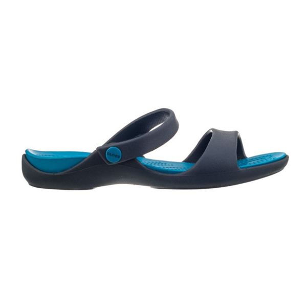 Elegantni Crocs Cleo V združujejo moderen, odprt dizajn in prepoznavno Crocs udobje. Lahka in fleksibilna zasnova z mehkim Croslite™ materialom zagotavlja prijetno nošenje skozi ves dan, medtem ko nastavljiv pašček na peti poskrbi za stabilnost in dobro prileganje.