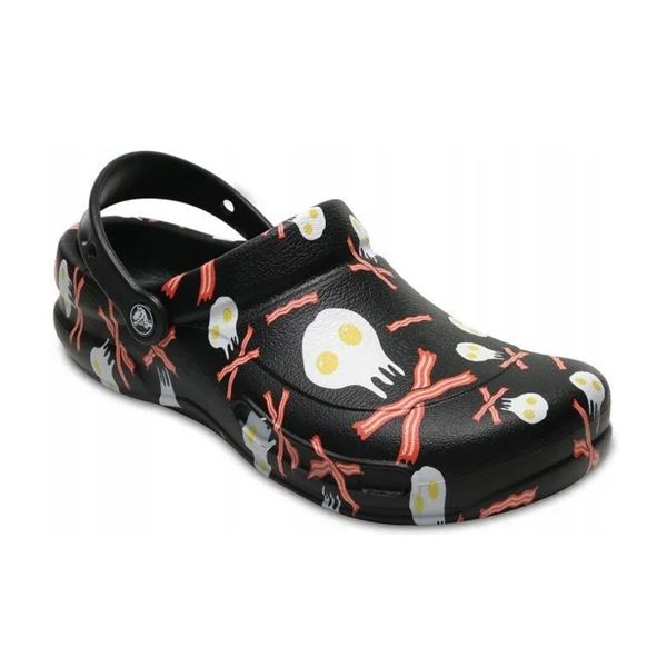 Crocs Bistro Graphic Clog 204044 so funkcionalni delovni natikači z zaprtim sprednjim delom, zasnovani za varno in udobno uporabo v zahtevnih okoljih, kot so kuhinje, gostinstvo in zdravstvo. Izdelani iz lahkega Croslite™ materiala zagotavljajo celodnevno udobje, mehko blaženje in enostavno čiščenje.