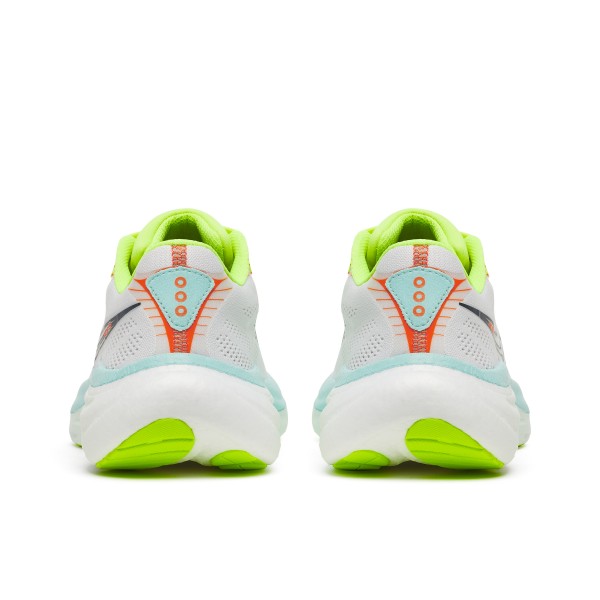 Saucony Ride 19 ženske tekaške superge zagotavljajo vrhunsko blaženje PWRRUN , lahkotnost in odzivnost za vsak tek. Popolna izbira za trening, dolge razdalje in vsakodnevni tek.