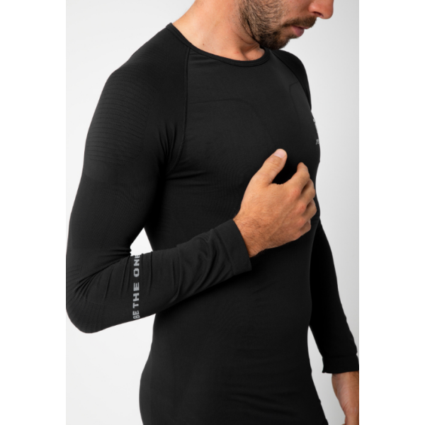 Reusch Underwear Set Warm črn – brezšivno termo spodnje perilo, ki ohranja toploto, odvaja vlago in nudi maksimalno svobodo gibanja. Idealno kot baza za zimske aktivnosti.