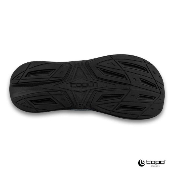 Topo Phantom 4 WP ženski vodoodporni tekaški copati z eVent membrano, udobnim ZipFoam blaženjem in širokim prstnim delom. Idealni za tek v vseh razmerah.