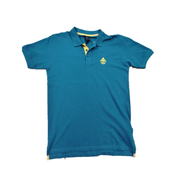 Ta polo majica je primerna za vsako priložnost. Ergonomsko oblikovana in izdelana iz bombaža, Ima stranske odprtine za večje udobje.  