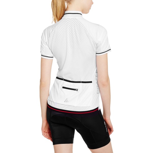 Glow Jersey je zasnovan za tiste, ki se redno vozijo in se najraje vidijo pri hitrem preletu po pokrajini. Odsevni detajli na prsih in na hrbtu vas naredijo še dodatno vidne. 