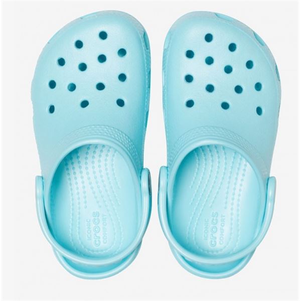 Otroški natikači Crocs Classic Clog K 204536 z lahkotno zasnovo, prezračevalnimi odprtinami in vrtljivim petnim paščkom za udobno vsakodnevno uporabo.