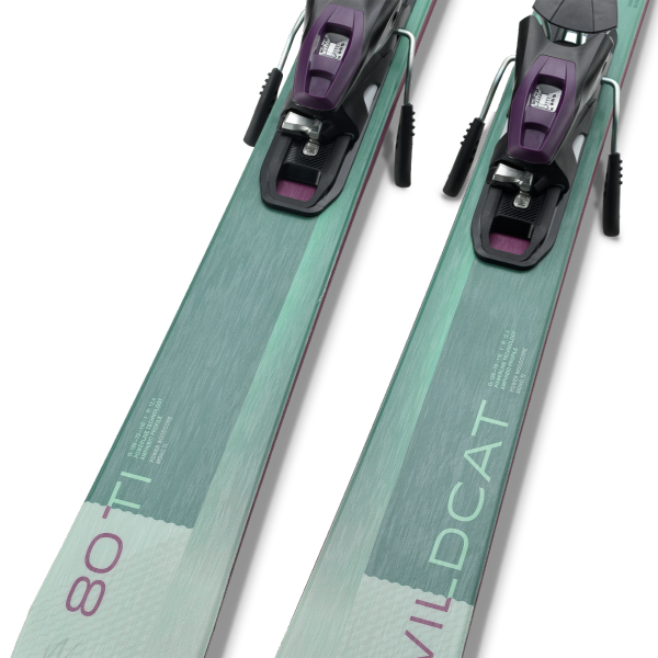 Ženske smuči Elan Wildcat 80 Ti 2025/26 – stabilne, natančne in odzivne smuči za samozavestno smučanje na urejenih progah. Popolna kombinacija moči in elegance. AS Sport Outlet.