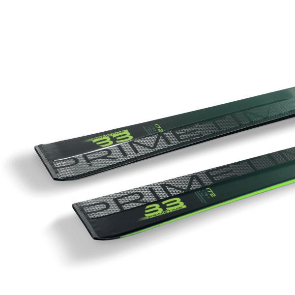 The Primetime 33 skis are designed for all-day enjoyment, combining versatility with exceptional edge responsiveness to create a light yet energetic experience.