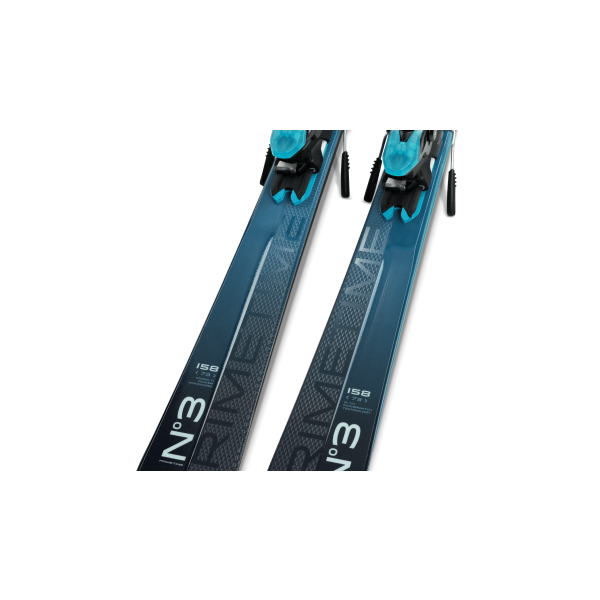 The Primetime N°3 skis are designed for all-day enjoyment, combining versatility with exceptional edge responsiveness to create a light yet energetic experience.