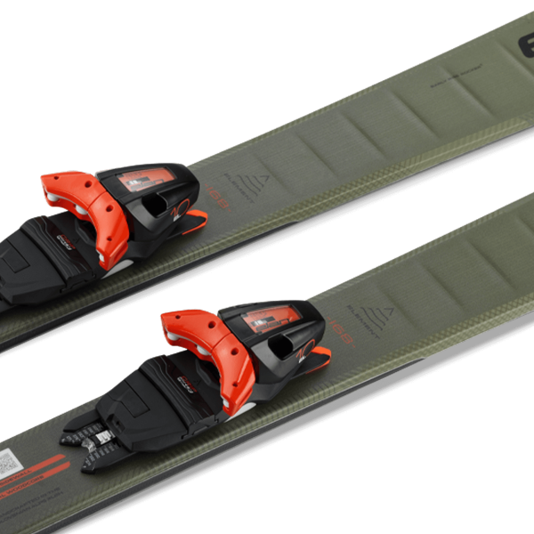 Zavijajte samozavestno in izpilite svojo tehniko na urejenih smučiščih na podlagi konstrukcijskih, geometrijskih in tehnoloških značilnosti smuči Element 78 RS.
Element 78 RS okrepi smučarsko znanje in izboljša tehniko ne glede na smučarsko predznanje. 