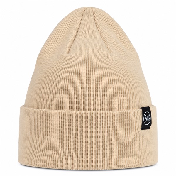 Originalna pletena kapa BUFF® Knitted Beanie Lilon Biscotti v elegantni rjavo-bež barvi. Izdelana iz 100 % recikliranih materialov, z dvoplastno brezšivno konstrukcijo in sproščenim krojem Slouchy Fit. Primerna za zimske sprehode, potovanja, prosti čas in vsakodnevno uporabo v hladnejšem vremenu