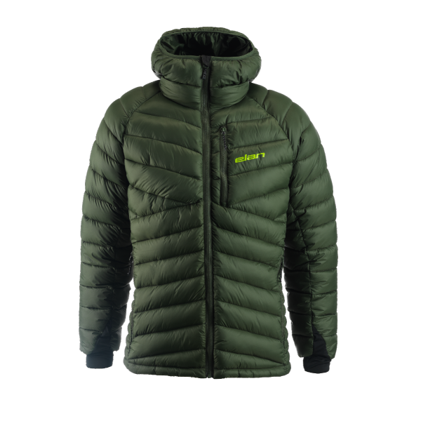 Jakna ELAN PADDED nudi toploto in stil v hladnih dneh. Izdelana iz recikliranega najlona in vodoodbojnega materiala, omogoča svobodo gibanja in udobje. Odlična izbira za aktivnosti na prostem!