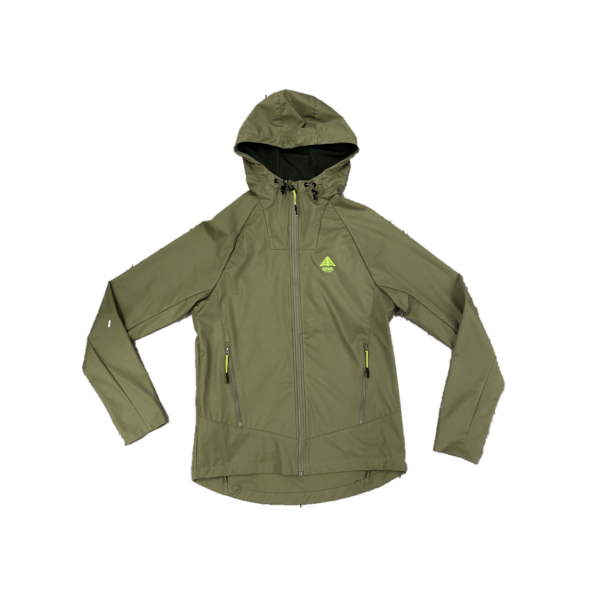 Moška softshell jakna ADAMASTOR MARMAID je funkcionalna jakna za trening, ki vas med vadbo v hladnih in mokrih razmerah ohranja toplo in suho. Primerna pa je prav tako za športne aktivnosti, kot za preživljanje prostega časa.