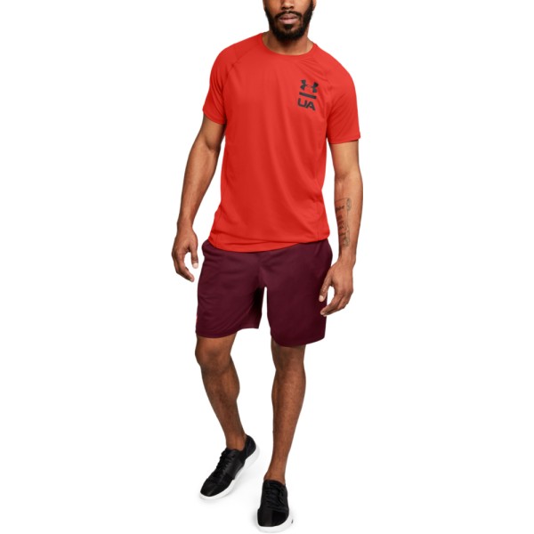 Moška športna majica UA MK1 SS Logo Graphic je zasnovana za sodobne športnike, ki želijo kombinirati udobje, funkcionalnost in moderen izgled. Izdelana iz visokokakovostnega materiala, nudi popolno zračnost in gibljivost