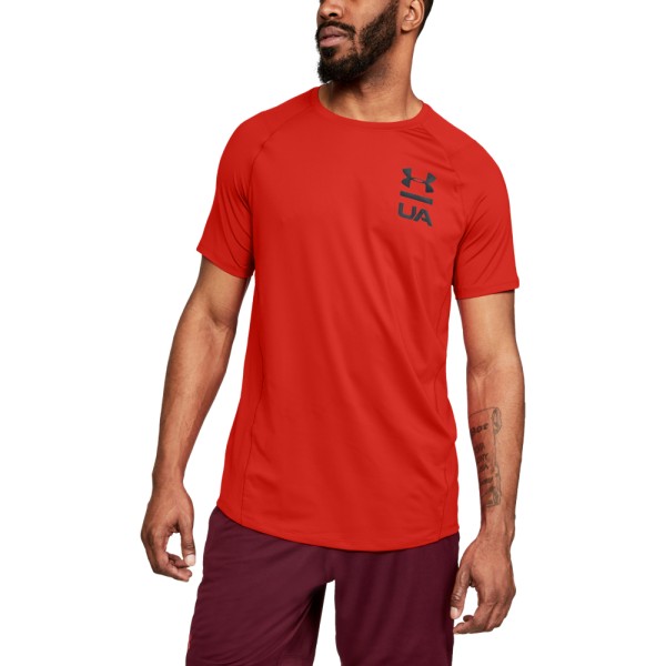 Moška športna majica UA MK1 SS Logo Graphic je zasnovana za sodobne športnike, ki želijo kombinirati udobje, funkcionalnost in moderen izgled. Izdelana iz visokokakovostnega materiala, nudi popolno zračnost in gibljivost