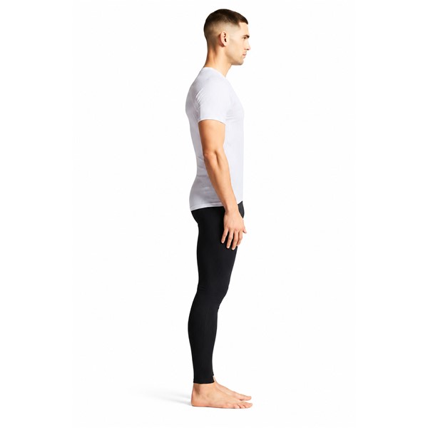 Originalne moške funkcionalne dolge pajkice CRAFT Active Extreme X Pants M Black v črni barvi. Visoko funkcionalen prvi sloj s tehnologijo Coolmax® Air, recikliranim poliestrom SEAQUAL™, posebno kanalsko pleteno strukturo, mrežastimi vložki v predelu mednožja in ravnimi šivi Flatlock. Gramatura 120 g/m². Primerne za tek, tek na smučeh, smučanje, kolesarjenje in intenzivne športne aktivnosti v hladnejšem vremenu.