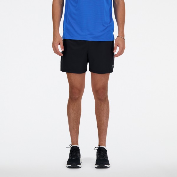 Moške športne hlače New Balance Sport Essentials Short 5, lahke in zračne kratke hlače z notranjo podlogo za tek, trening in prosti čas.