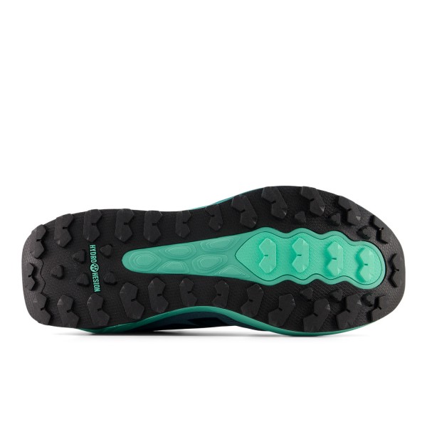 Moške tekaške superge New Balance Fresh Foam X Garoe v2 – vsestranski copati za tek po asfaltu in terenu