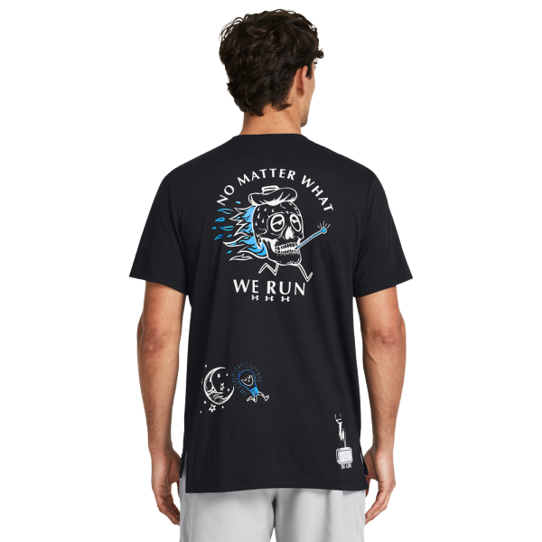 The men's shirt Under Armour We Run Short Sleeve is the ideal choice for runners looking for comfort and performance. Made from lightweight and quick-drying material, it effectively wicks sweat and keeps the body dry during activities.