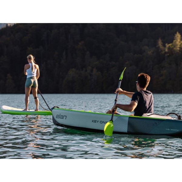 The inflatable kayak ELAN KEY ONE - Designed with drop-stitch technology for robustness, stability, and high pressure. The excellent length-to-width ratio, sharp bow, and flat bottom provide a top-notch floating experience on the water.
