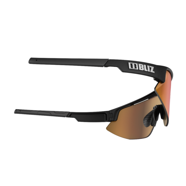 Izvrstna kombinacija stila, udobja in vsestranskosti. Očala MATRIX so zaradi oblike in pozicije stekel ter okvirja primerna za številne športne aktivnosti kot so kolesarjenje, tek na smučeh, tek, odbojka na mivki,…