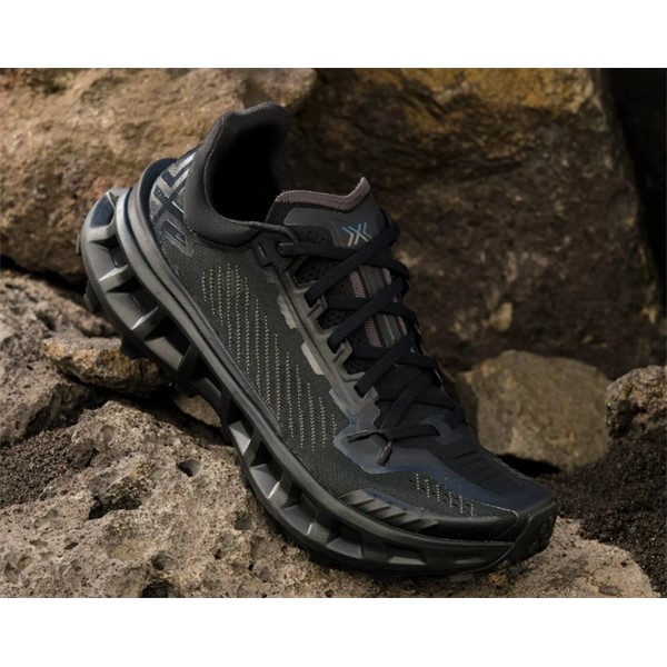 Črne unisex trail tekaške superge X-BIONIC TERRASKIN X03 X Black Rhino Grey z Vibram MegaGrip podplatom