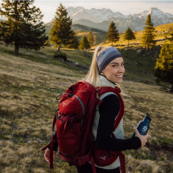 The Dryfit fabric band dries extremely quickly, wicks moisture away, and keeps your head dry. An essential piece of equipment for all seasons.