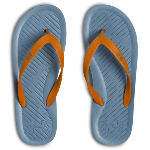 Moški natikači UA ATLANTICDUNE so izdelani iz super mehke pene z dvojno gostoto, ki zagotavlja vašim nogam udobje. Hitro sušeč material pa poskrbi za prijetno uporabo, tudi v najbolj vročih vremenskih pogojih.