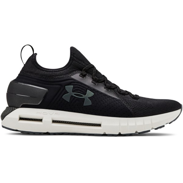 The men's sneakers UNDER ARMOUR HOVR PHANTOM SE are extremely comfortable. Comfort comes from the anatomically shaped interior, knitted upper at the ankle, and other knitted materials that fit your foot exceptionally well.