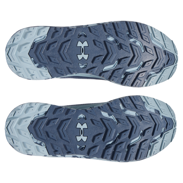 Moške tekaške superge Under Armour CHARGED BANDIT TR 3 ponujajo odlično kombinacijo udobja in zmogljivosti. Z napredno tehnologijo CHARGED CUSHIONING nudijo vrhunsko blaženje in podporo pri vsakem koraku. 