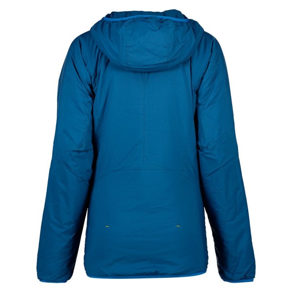 The BERGHAUS REVERSA women's jacket is very lightweight and reversible, especially suitable for those cold days in the mountains when you push the limits of what is possible. This extremely versatile synthetic jacket is ideal for all occasions.