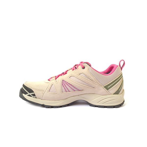 Treksta ASTA GTX nizki pohodni čevlji z Gore-tex membrano predstavljajo novo, revolucionarno outdoor obutev, kjer se vsak del obutve popolnoma prilega nogi. 