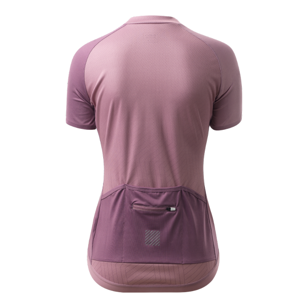 Ženska kolesarska majica Elan je oprijeta majica za gravel kolesarske pustolovščine, izdelana iz prijetnega zračnega in hitro sušečega materiala.