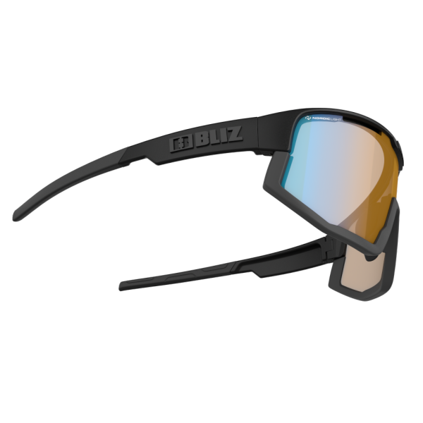BLIZ Active Vision športna sončna očala z Nano Optics Nordic Light lečo zagotavljajo vrhunski kontrast, 100 % UV zaščito in popolno prileganje. Idealna za kolesarjenje, tek, smučanje in aktivne športe.