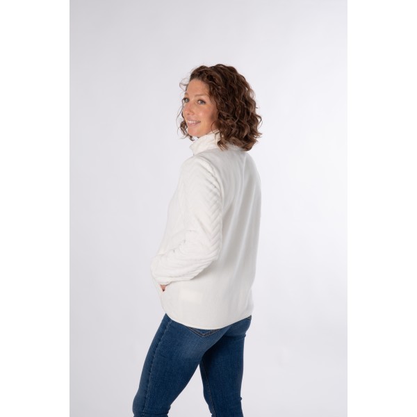 Ženska flis jopica AULP VERIO iz mehkega 100 % poliestra nudi toplino, udobje in zaščito pred vetrom. Idealna za hladne dni ali kot srednji sloj pod jakno.