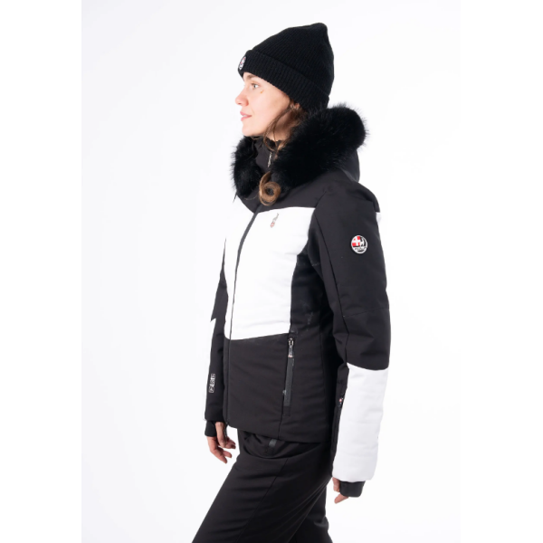 The women's ski jacket AULP SANDI combines an elegant look, top-notch thermal insulation, and 15K/15K protection against snow and wind. Ideal for demanding skiers.