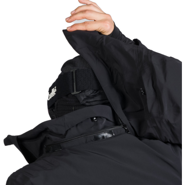 Ženska smučarska jakna NORTHFINDER DEBBY združuje raztegljiv 10K/10K material, izolacijo PrimaLoft® Eco Black in RECCO® varnostni sistem. Elegantna, topla in vodoodporna izbira za zahtevne smučarke.