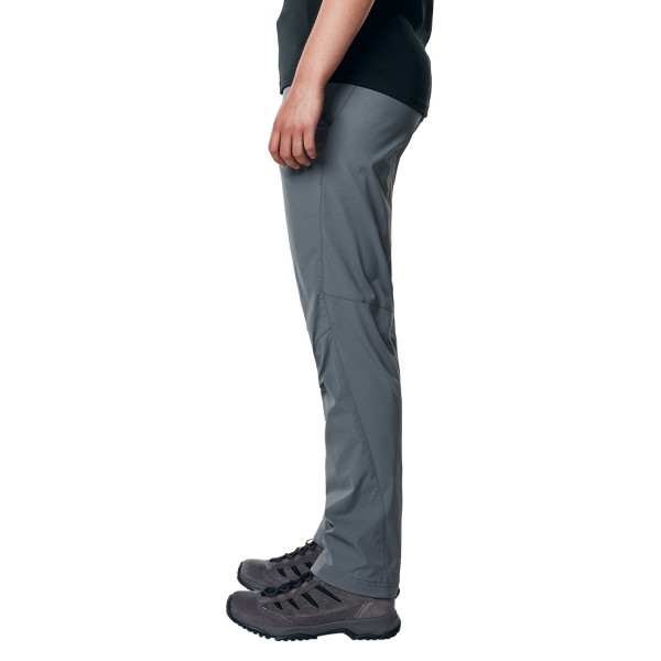 Extremely lightweight hiking pants that can also be worn in leisure time.