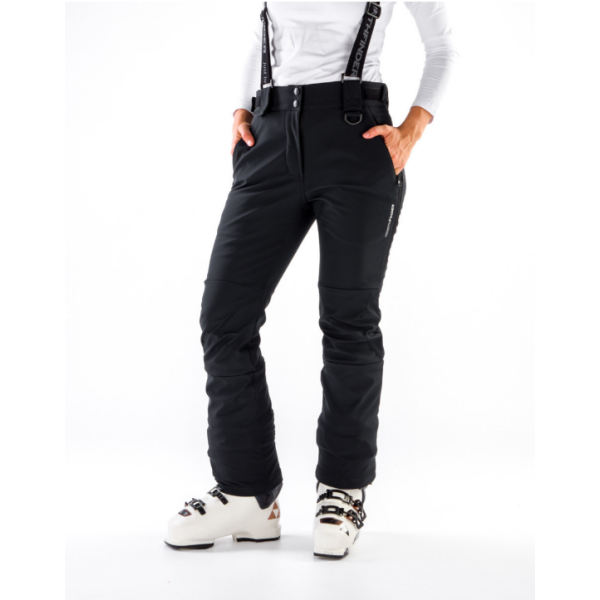 Ženske smučarske hlače NORTHFINDER ISABELA iz 3-slojnega softshella nudijo 10.000 mm vodoodpornosti, zračno zaščito in izjemno udobje. Flis podloga, prezračevanje na stegnih in PFC-free obdelava za aktivne zimske dni.