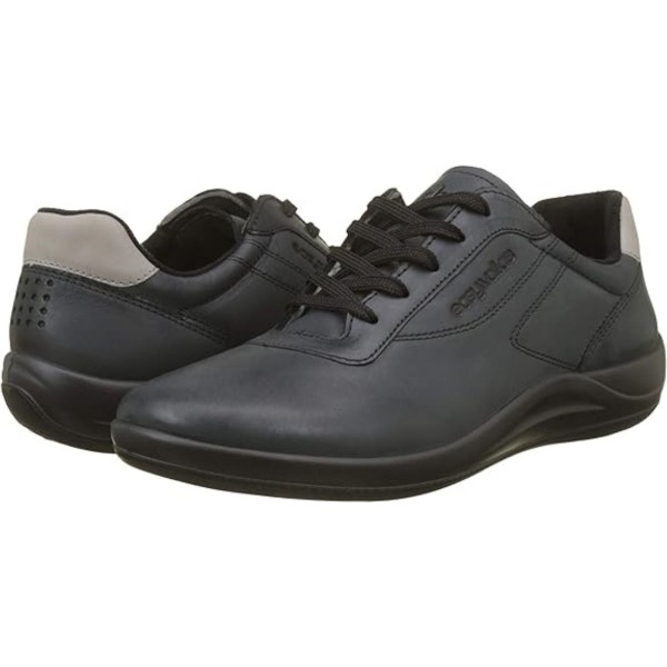 Ženske superge TBS ANYWAY predstavljajo popolno združitev moderne oblike in udobja. Njihova zračna zasnova omogoča udobno in zračno nošenje v vseh situacijah.