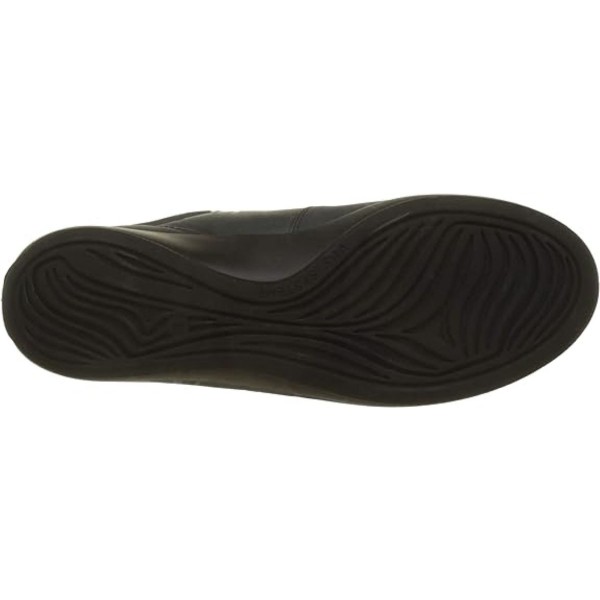 Ženske superge TBS ANYWAY predstavljajo popolno združitev moderne oblike in udobja. Njihova zračna zasnova omogoča udobno in zračno nošenje v vseh situacijah.