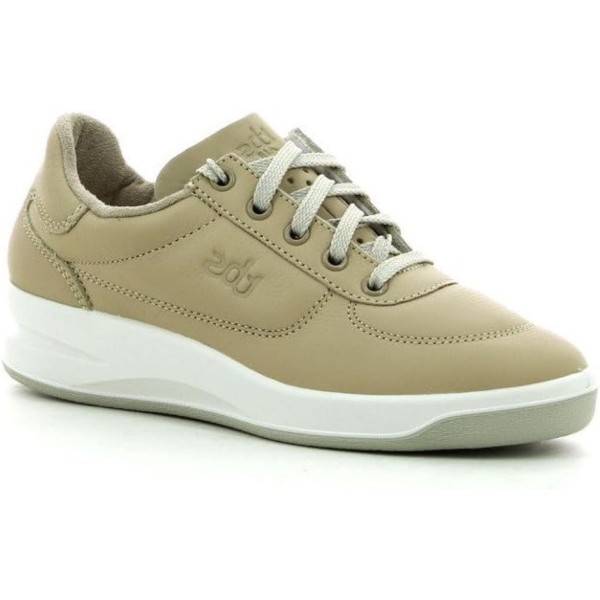 Ženske superge TBS BRANDY so popolna kombinacija elegance in udobja. Izdelane iz kakovostnega usnja, te superge izžarevajo šarmanten in eleganten videz. Njihov moderen stil prinaša svežino in privlačnost vsakemu koraku.